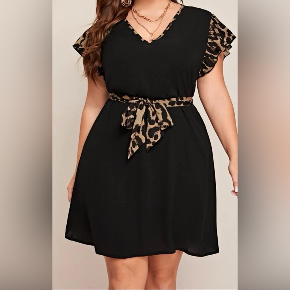3x SHEIN black v-neck with leopard print detail and belt dress
